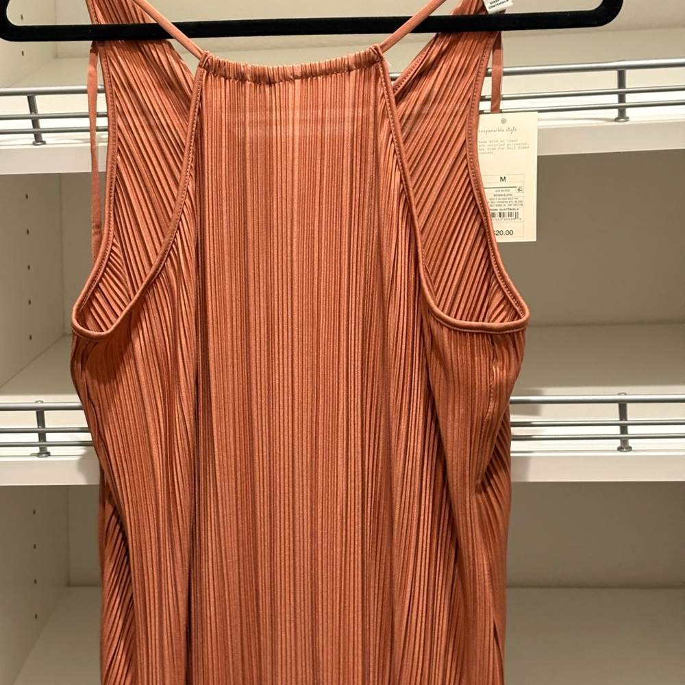 Dress - Picture 3 of 5